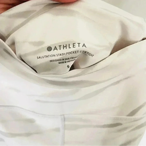 Athleta Salutation Stash Pocket II Zebra 7/8 Tight Leggings Activewear - Picture 6 of 6